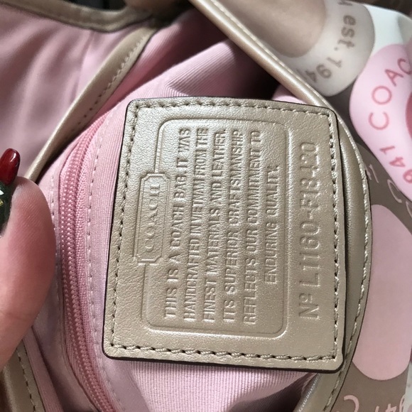 Coach purse - Picture 2 of 3